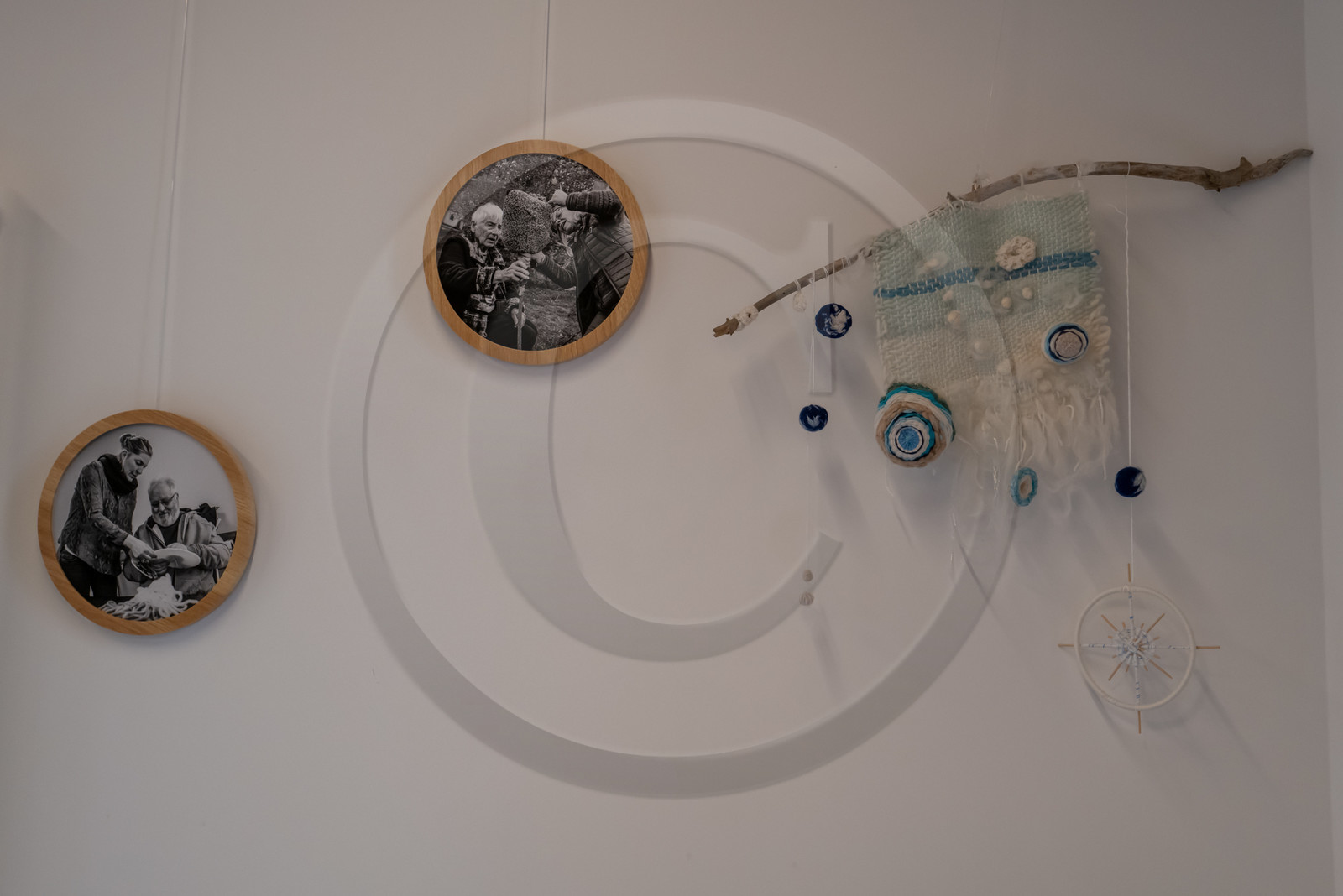 Exposition L comme laine, lien, lieu à la médiathèque de St-Bonnet-en-Champsaur