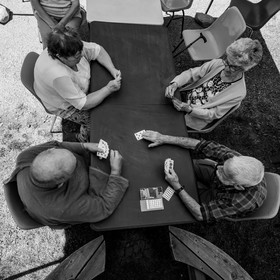 30 juin 2021 : Jardinage, jeux de cartes, masques