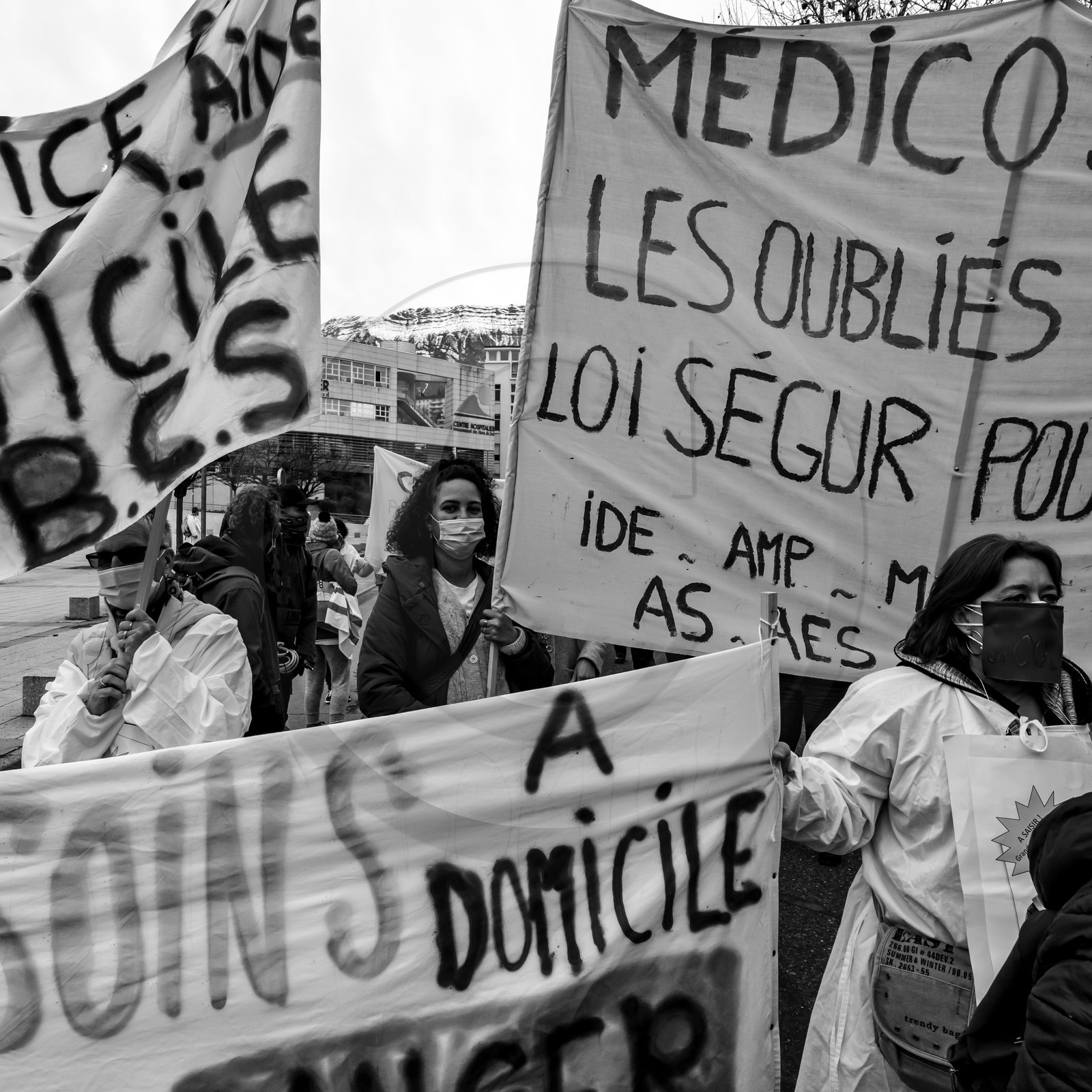 04 février 2021 à Gap (Hautes-Alpes) : Manifestation des soignants oubliés du Ségur de la santé. 04 février 2021 à Gap (Hautes-Alpes) : Manifestation des soignants oubliés du Ségur de la santé.