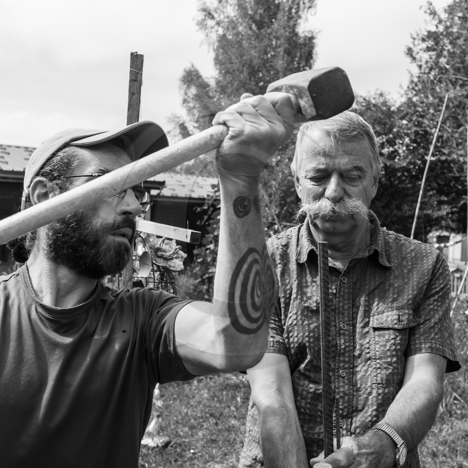 21 août 2019 : installation d'une oeuvre en bois flotté