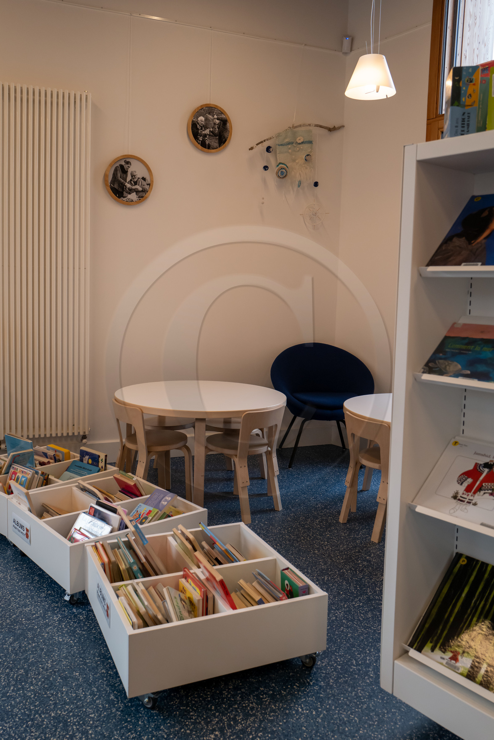 Exposition L comme laine, lien, lieu à la médiathèque de St-Bonnet-en-Champsaur