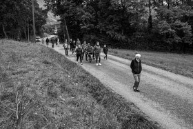 25 septembre 2024 : Promenade en joelette avec Bruno, accompagnateur en montagne et des élèves du lycée Sévigné de Gap