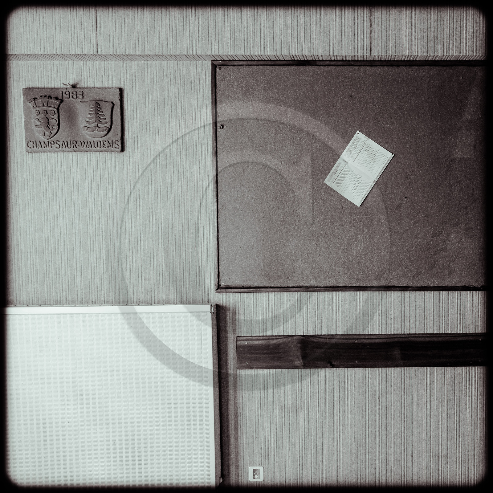 Ancienne mairie de Bénévent-et-Charbillac (05)