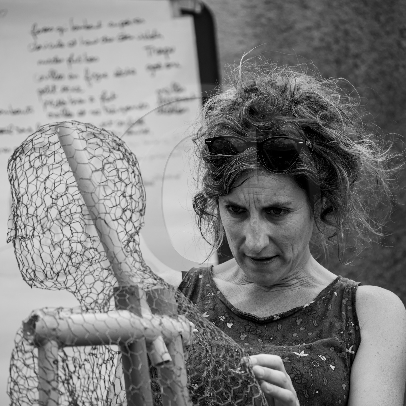 Conception et fabrication de Marcel Joli Coeur l'homme de l'Ouort, avec Barbara Fougnon, artiste plasticienne, dans le cadre de son projet de forêt d'hommes Conception et fabrication de Marcel Joli Coeur l'homme de l'Ouort, avec Barbara Fougnon, artiste plasticienne, dans le cadre de son projet de forêt d'hommes