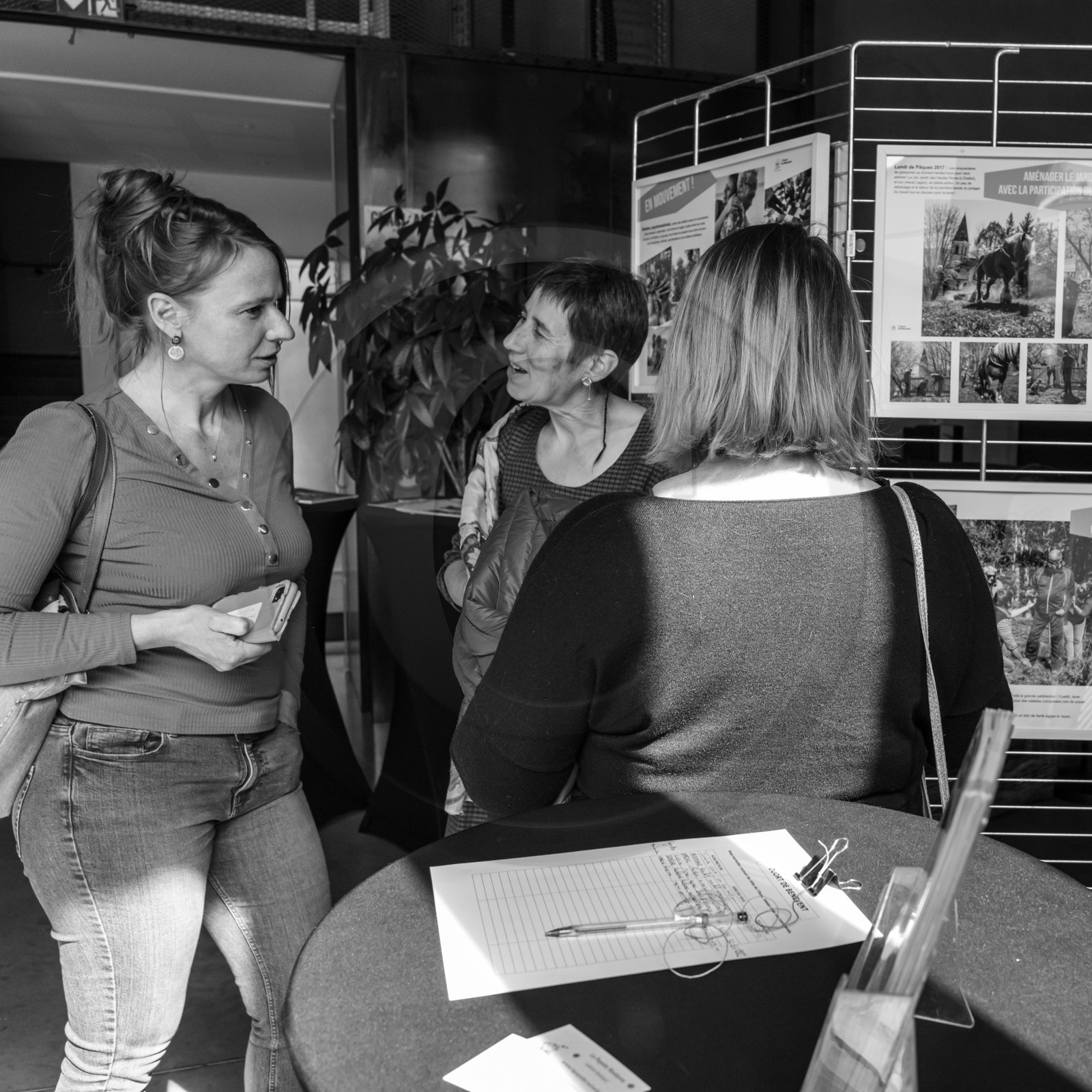 Un autre regard sur la vieillesse : une journée organisée par le Département des Hautes-Alpes à la Cinémathèque d'images de montagne à Gap. Conférences, témoignages, expositions, échanges.