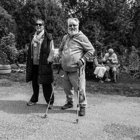 25 septembre 2024 : Promenade en joelette avec Bruno, accompagnateur en montagne et des élèves du lycée Sévigné de Gap