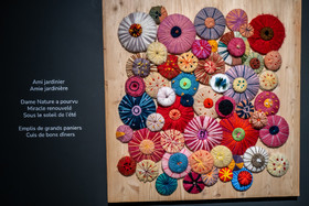 Exposition L comme laine, lien, lieu conçue par l'Ouort de Benevènt, sous la houlette de Claudine Meyer, artiste plasticienne, accompagnée de photographies de Denis Lebioda. Une proposition de la Communauté de Communes du Champsaur - Valgaudemar et de son service culturel.