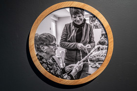 Exposition L comme laine, lien, lieu conçue par l'Ouort de Benevènt, sous la houlette de Claudine Meyer, artiste plasticienne, accompagnée de photographies de Denis Lebioda. Une proposition de la Communauté de Communes du Champsaur - Valgaudemar et de son service culturel.