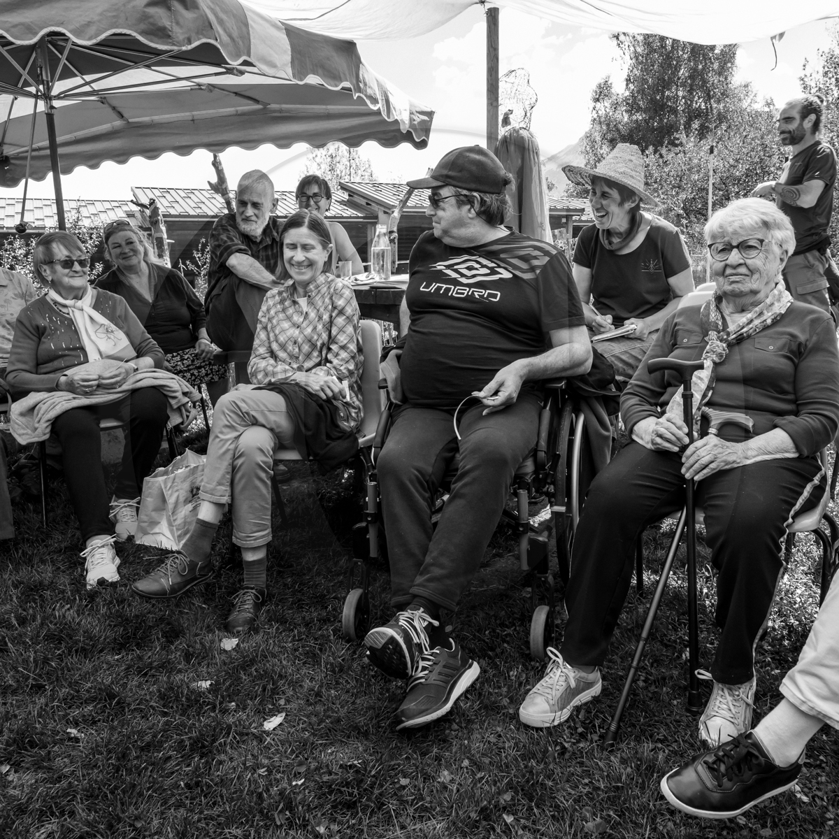 11 mai 2022 : des contes, du jardinage, du plaisir... 11 mai 2022 : des contes, du jardinage, du plaisir...