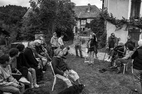 25 septembre 2024 : Promenade en joelette avec Bruno, accompagnateur en montagne et des élèves du lycée Sévigné de Gap