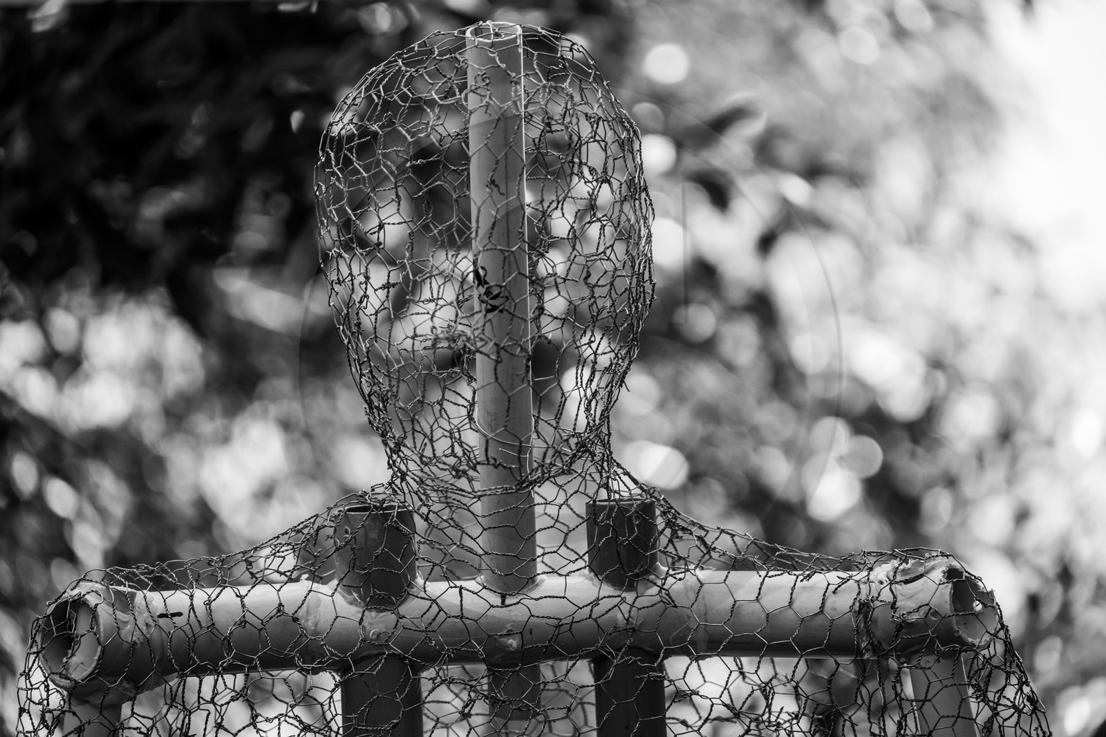 Conception et fabrication de Marcel Joli Coeur l'homme de l'Ouort, avec Barbara Fougnon, artiste plasticienne, dans le cadre de son projet de forêt d'hommes