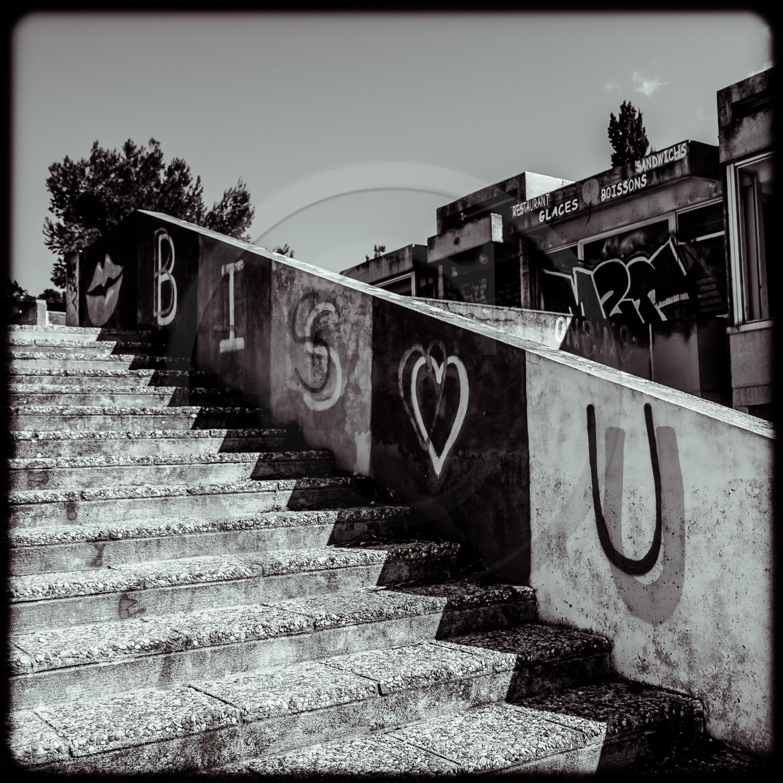 La piscine de Luminy (13) La piscine de Luminy (13)