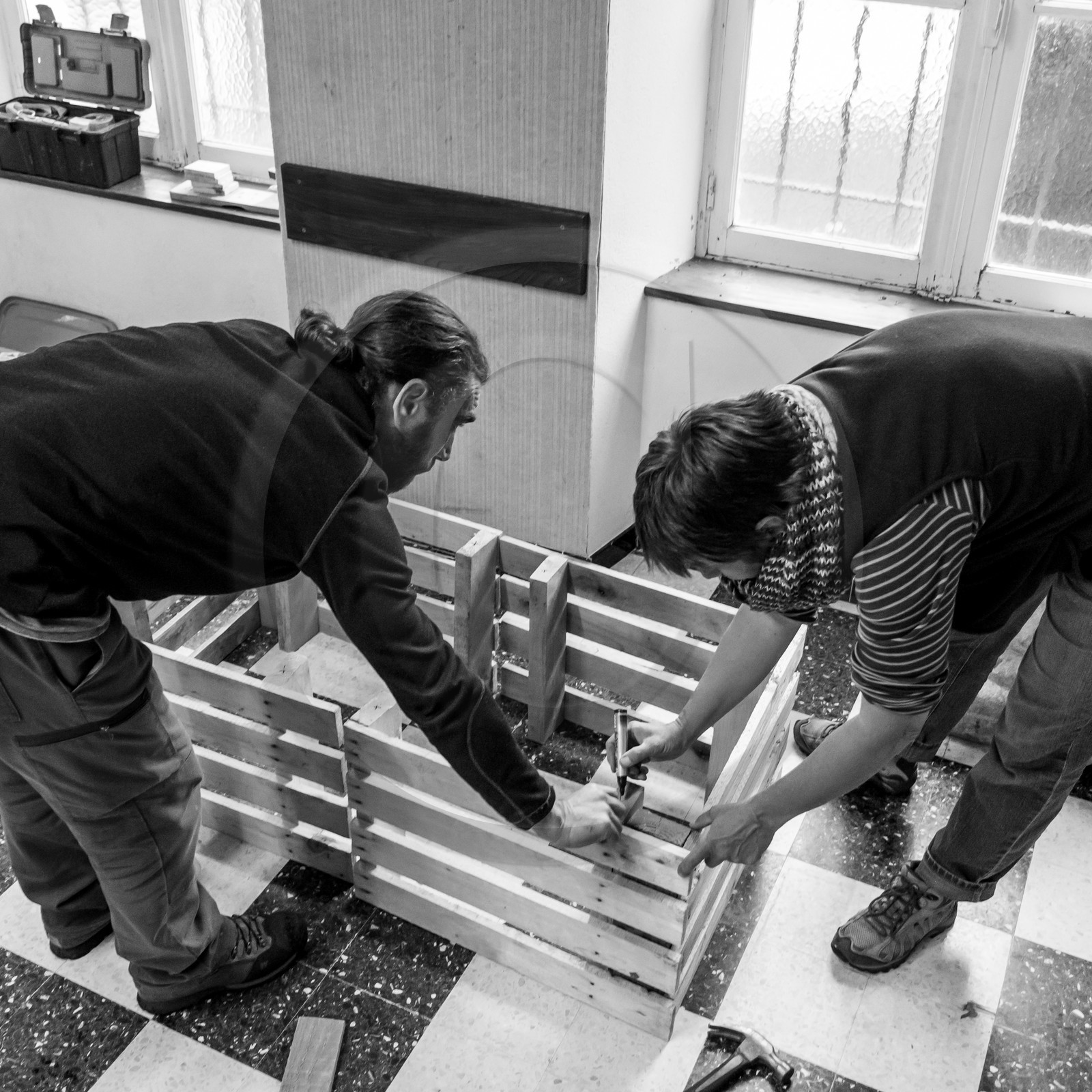 Création d'un bac à fleur avec des palettes de récupération - 05 04 2017 Création d'un bac à fleur avec des palettes de récupération - 05 04 2017