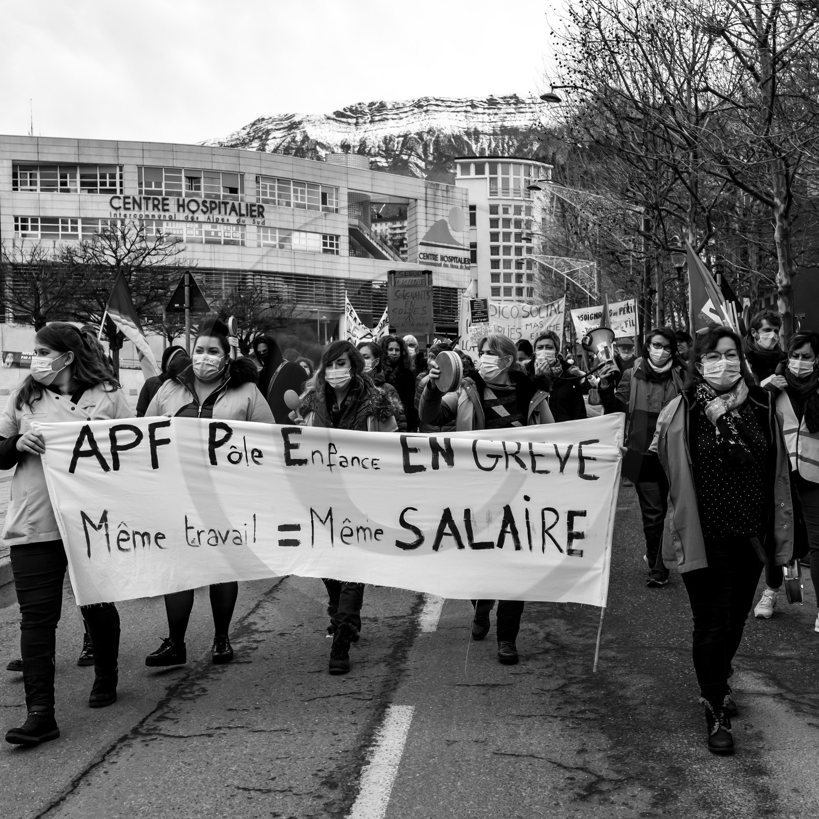 04 février 2021 à Gap (Hautes-Alpes) : Manifestation des soignants oubliés du Ségur de la santé. 04 février 2021 à Gap (Hautes-Alpes) : Manifestation des soignants oubliés du Ségur de la santé.