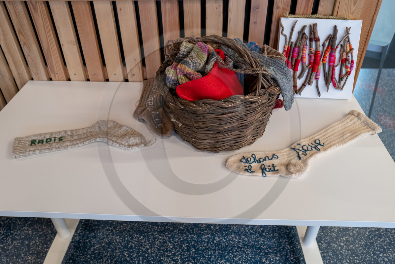 Exposition L comme laine, lien, lieu à la médiathèque de St-Bonnet-en-Champsaur