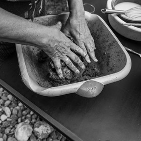 21 aout 2024 : Réalisation de Marcel Joli Coeur, l'homme de l'Ouort avec Barbara Fougnon, artiste plasticienne, et un anniversaire en chansons.