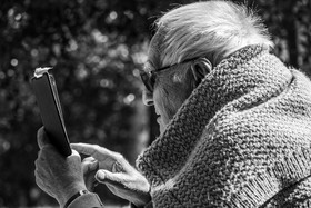 21 aout 2024 : Réalisation de Marcel Joli Coeur, l'homme de l'Ouort avec Barbara Fougnon, artiste plasticienne, et un anniversaire en chansons.