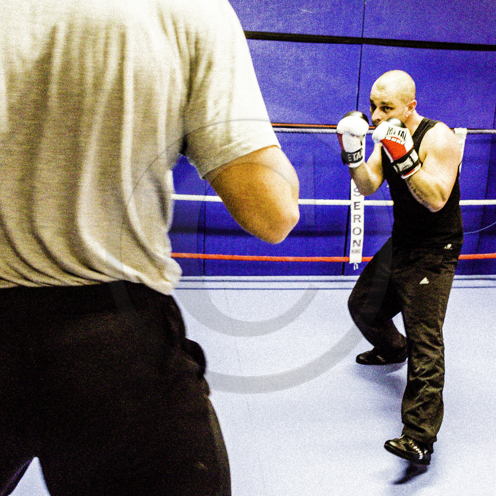 Lorsque l'homme frappe l'homme