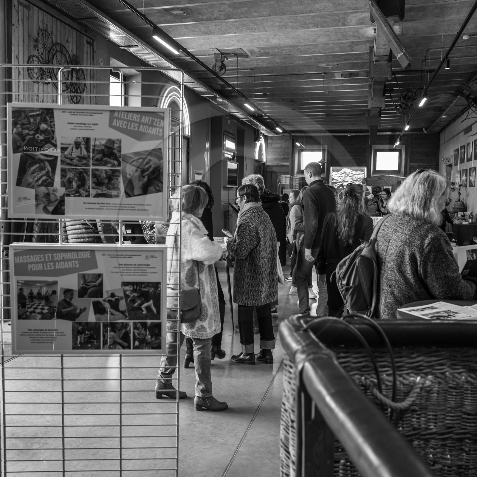 Un autre regard sur la vieillesse : une journée organisée par le Département des Hautes-Alpes à la Cinémathèque d'images de montagne à Gap. Conférences, témoignages, expositions, échanges.