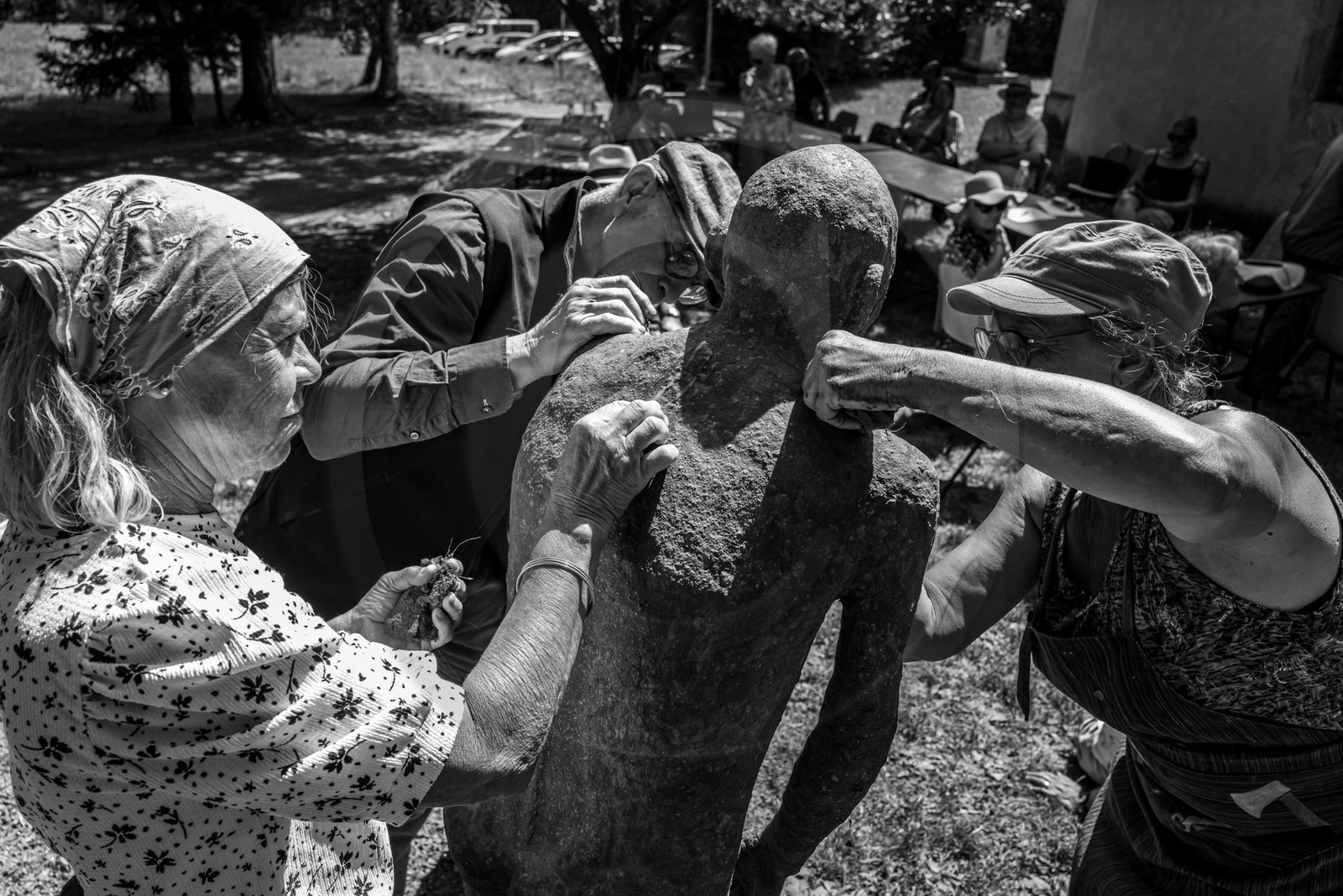 21 aout 2024 : Réalisation de Marcel Joli Coeur, l'homme de l'Ouort avec Barbara Fougnon, artiste plasticienne, et un anniversaire en chansons. 21 aout 2024 : Réalisation de Marcel Joli Coeur, l'homme de l'Ouort avec Barbara Fougnon, artiste plasticienne, et un anniversaire en chansons.