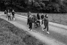 25 septembre 2024 : Promenade en joelette avec Bruno, accompagnateur en montagne et des élèves du lycée Sévigné de Gap