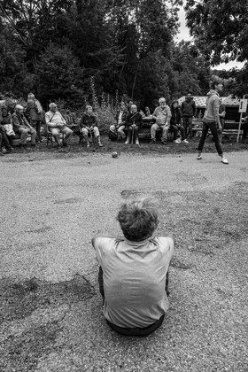 25 septembre 2024 : Promenade en joelette avec Bruno, accompagnateur en montagne et des élèves du lycée Sévigné de Gap