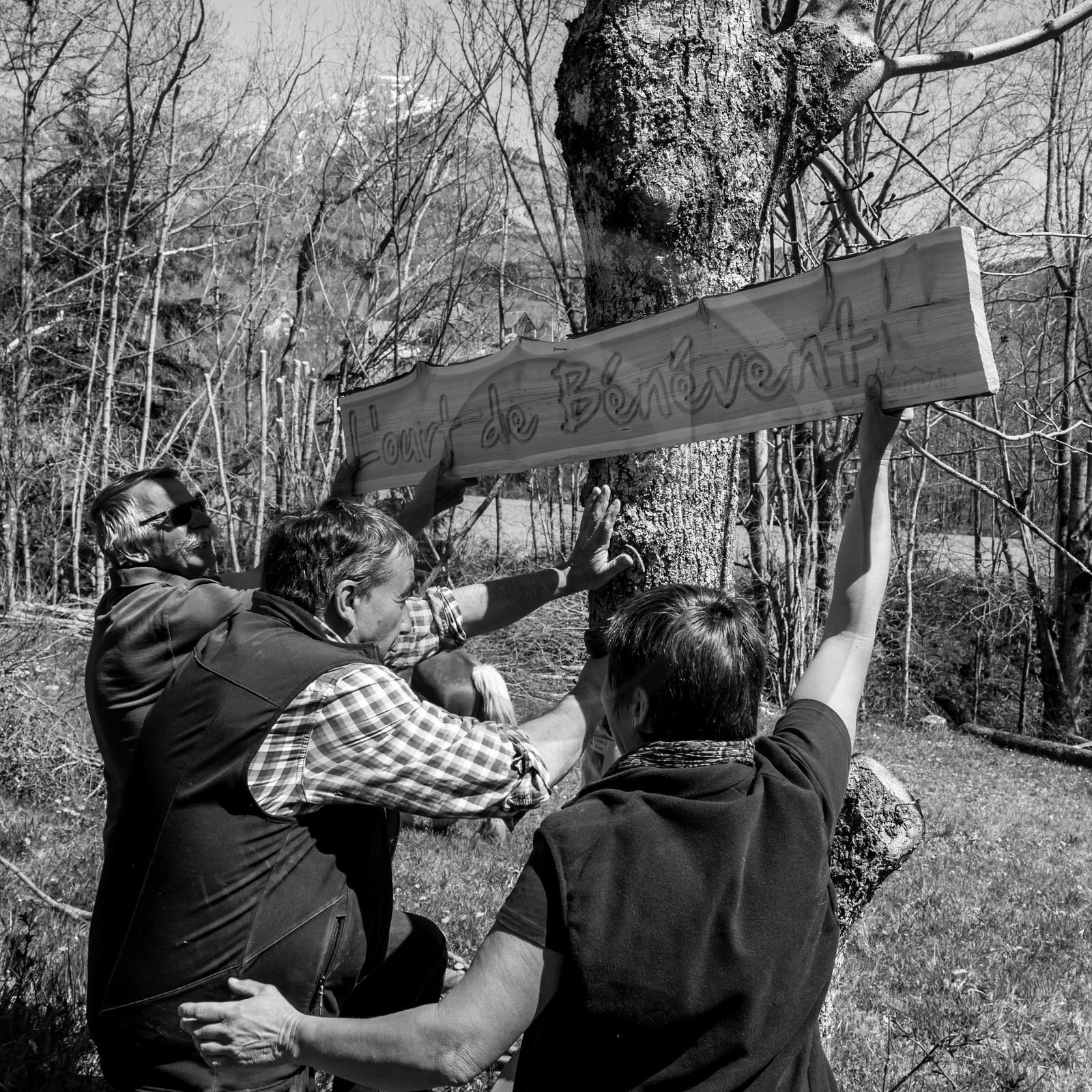 Pose de la pancarte du jardin - 17 04 17