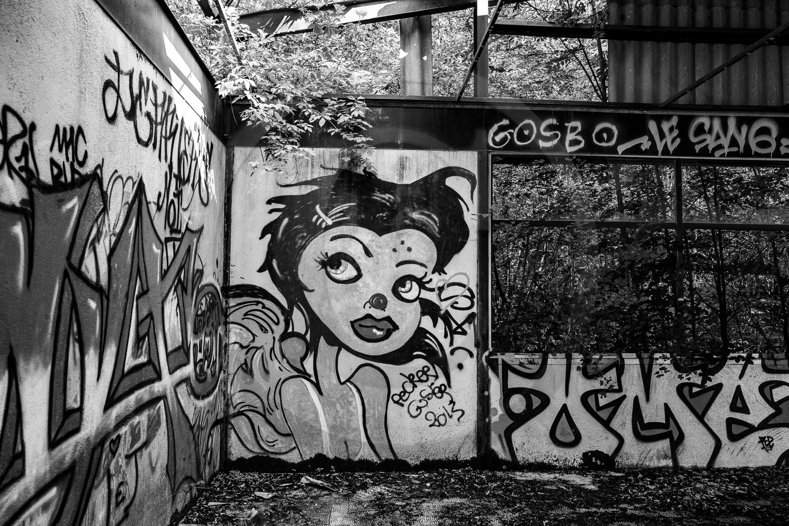 La Piscine de St Léger les Mélèzes