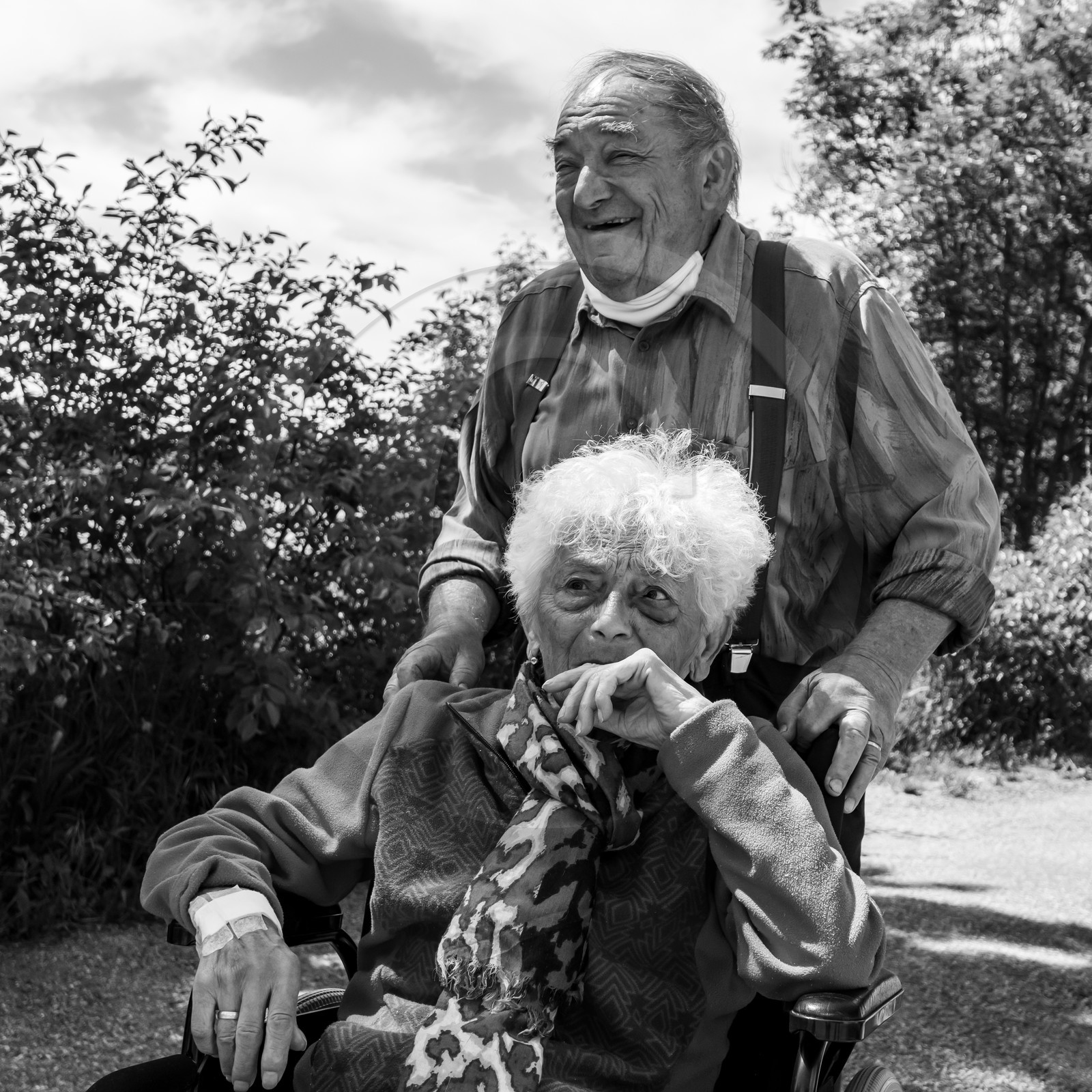 06 juin 2021 : Vide-Jardin et peinture végétale 06 juin 2021 : Vide-Jardin et peinture végétale