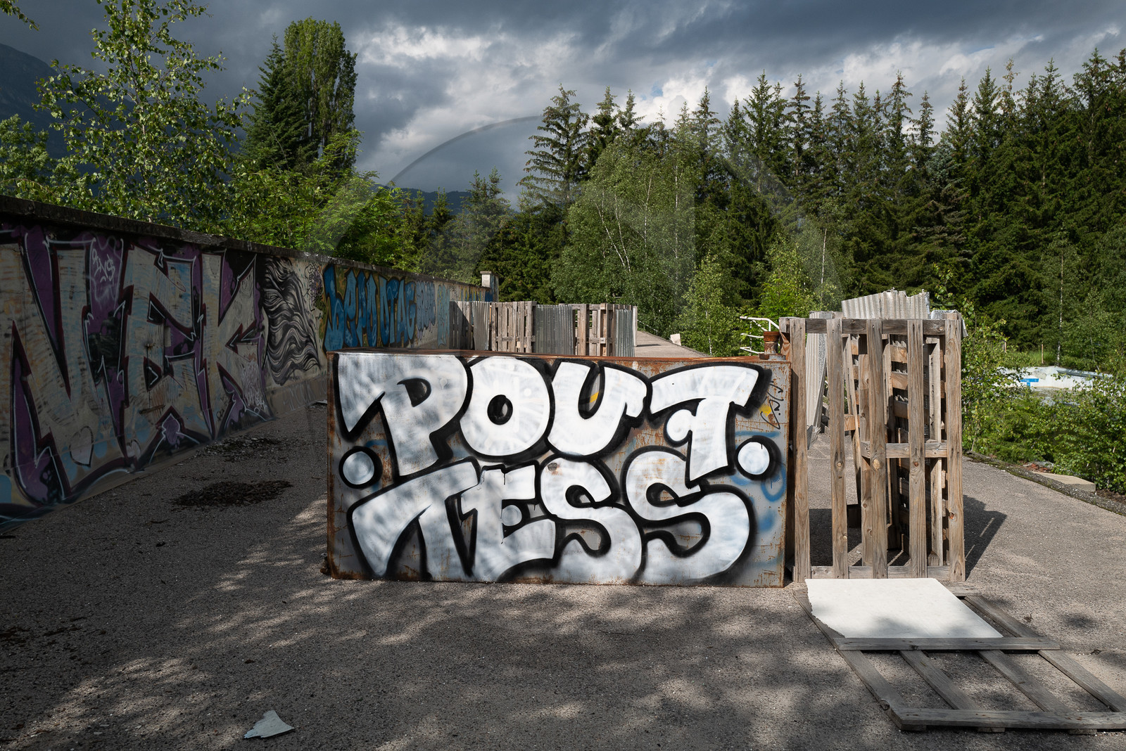La Piscine de St Léger les Mélèzes