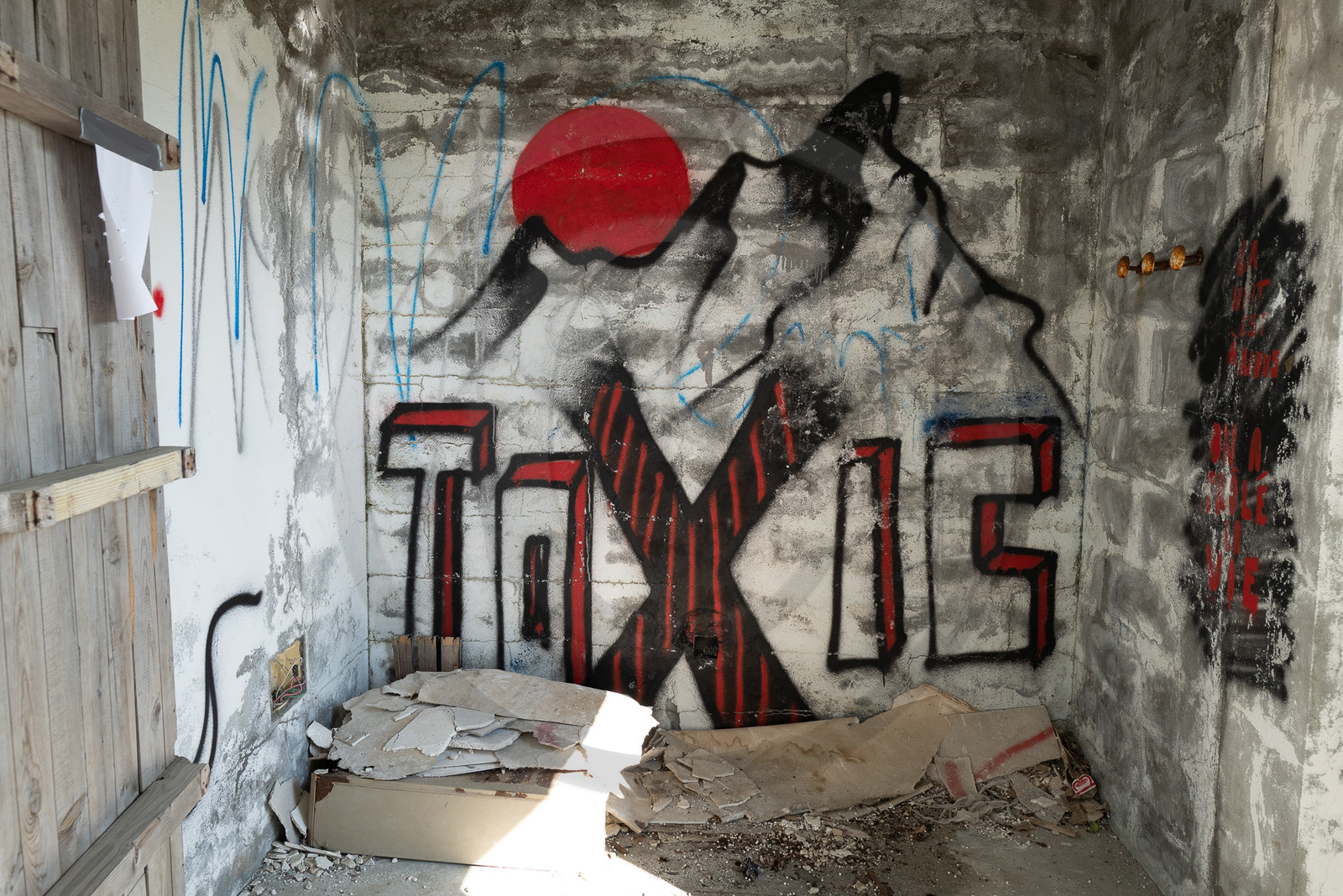 La Piscine de St Léger les Mélèzes La Piscine de St Léger les Mélèzes