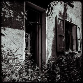 Une maison abandonnée à Saint-Julien-en-Champsaur