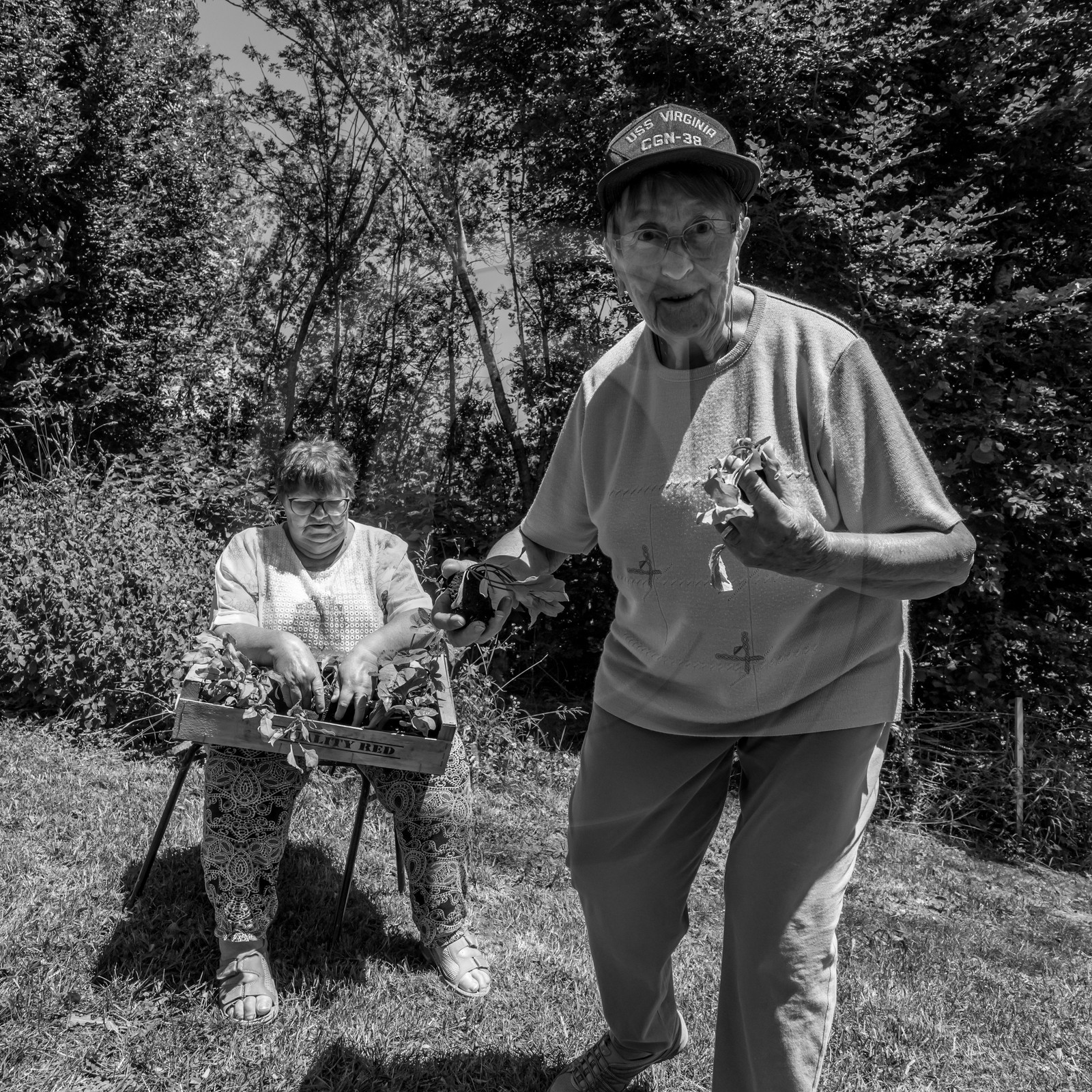 30 juin 2021 : Jardinage, jeux de cartes, masques