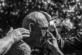 21 aout 2024 : Réalisation de Marcel Joli Coeur, l'homme de l'Ouort avec Barbara Fougnon, artiste plasticienne, et un anniversaire en chansons.