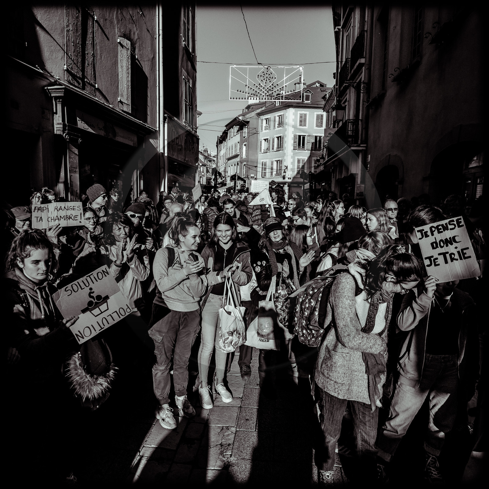 Les jeunes pour le climat - Youth for climate - Manifestation à Gap (Hautes-Alpes), le 29 11 19 Les jeunes pour le climat - Youth for climate - Manifestation à Gap (Hautes-Alpes), le 29 11 19