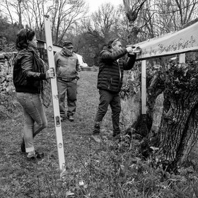 Pose de la pancarte du terrain - 26 04 2017