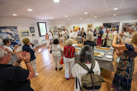 Vernissage de l'exposition Henri Bosco, le poète et les images de Liliane Marco à Lourmarin