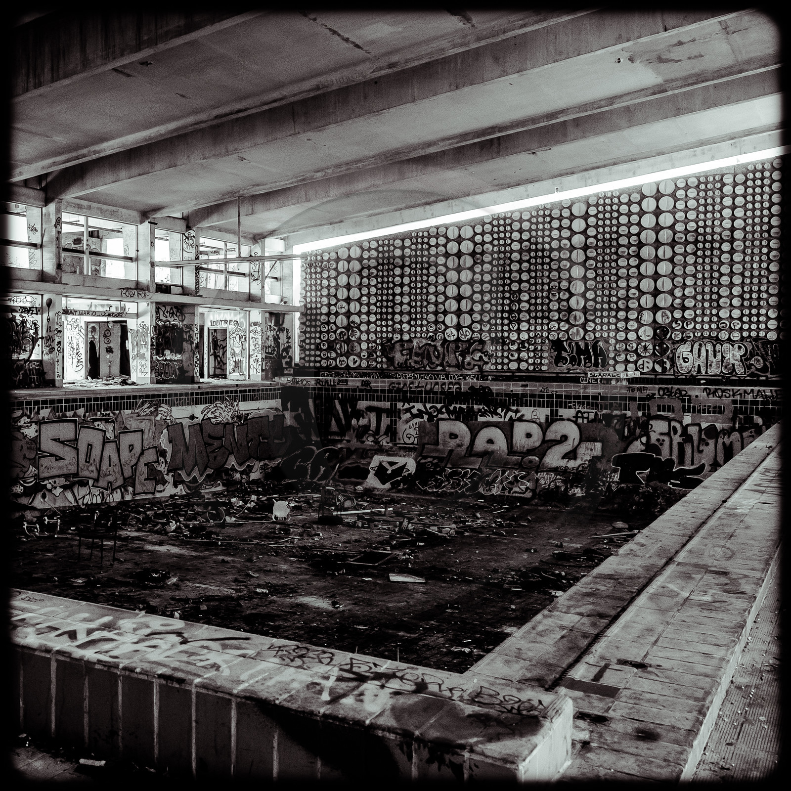 La piscine de Luminy (13) La piscine de Luminy (13)