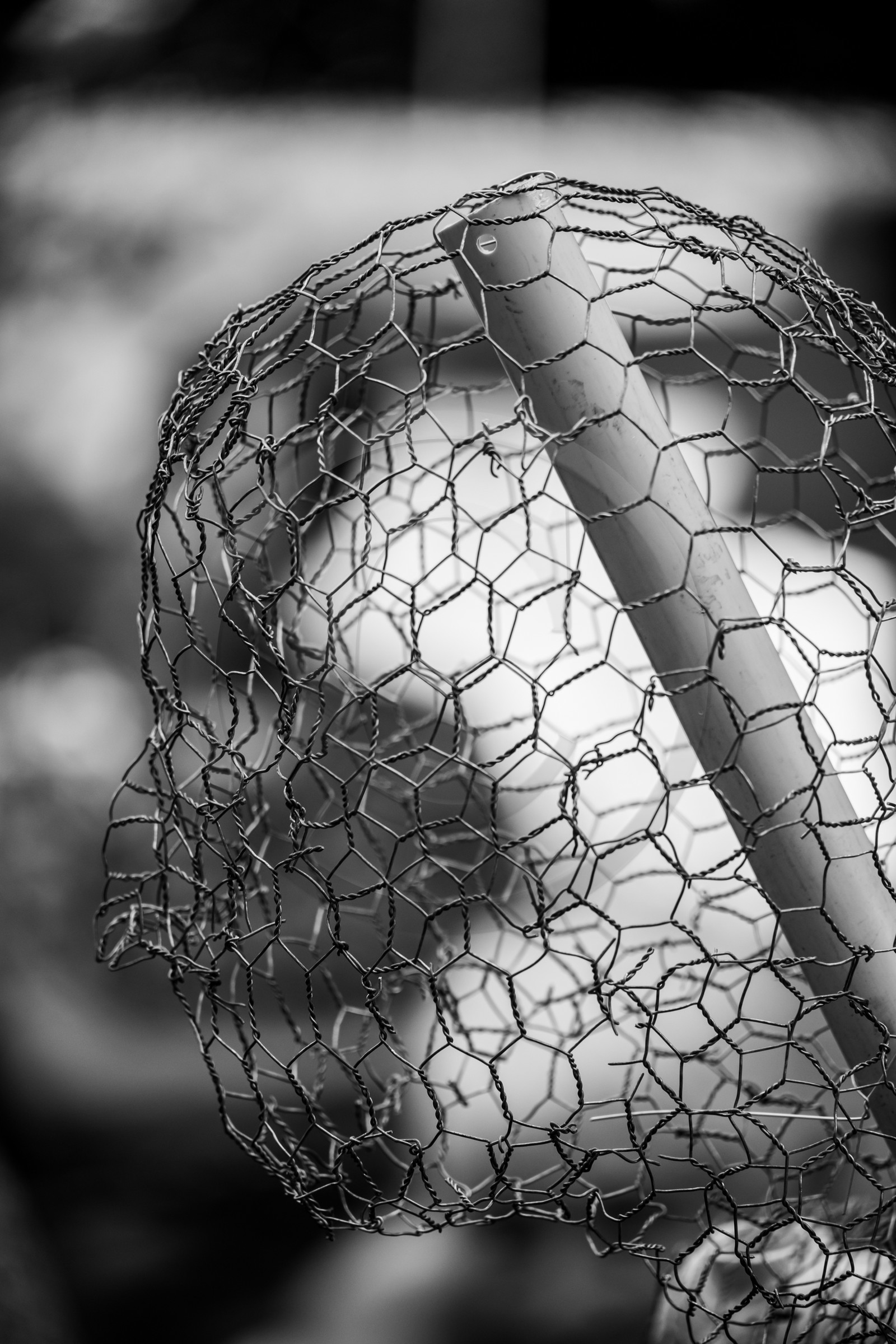 Conception et fabrication de Marcel Joli Coeur l'homme de l'Ouort, avec Barbara Fougnon, artiste plasticienne, dans le cadre de son projet de forêt d'hommes Conception et fabrication de Marcel Joli Coeur l'homme de l'Ouort, avec Barbara Fougnon, artiste plasticienne, dans le cadre de son projet de forêt d'hommes