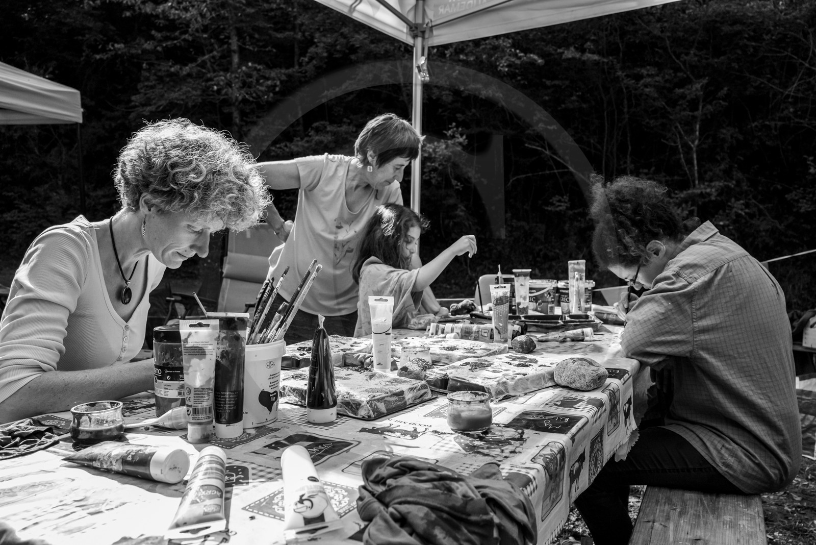 14 aout 2024 : Les ateliers créatifs proposés par l'Ouort au festival  l'Echo des Mots à Saint-Jean-Saint-Nicolas