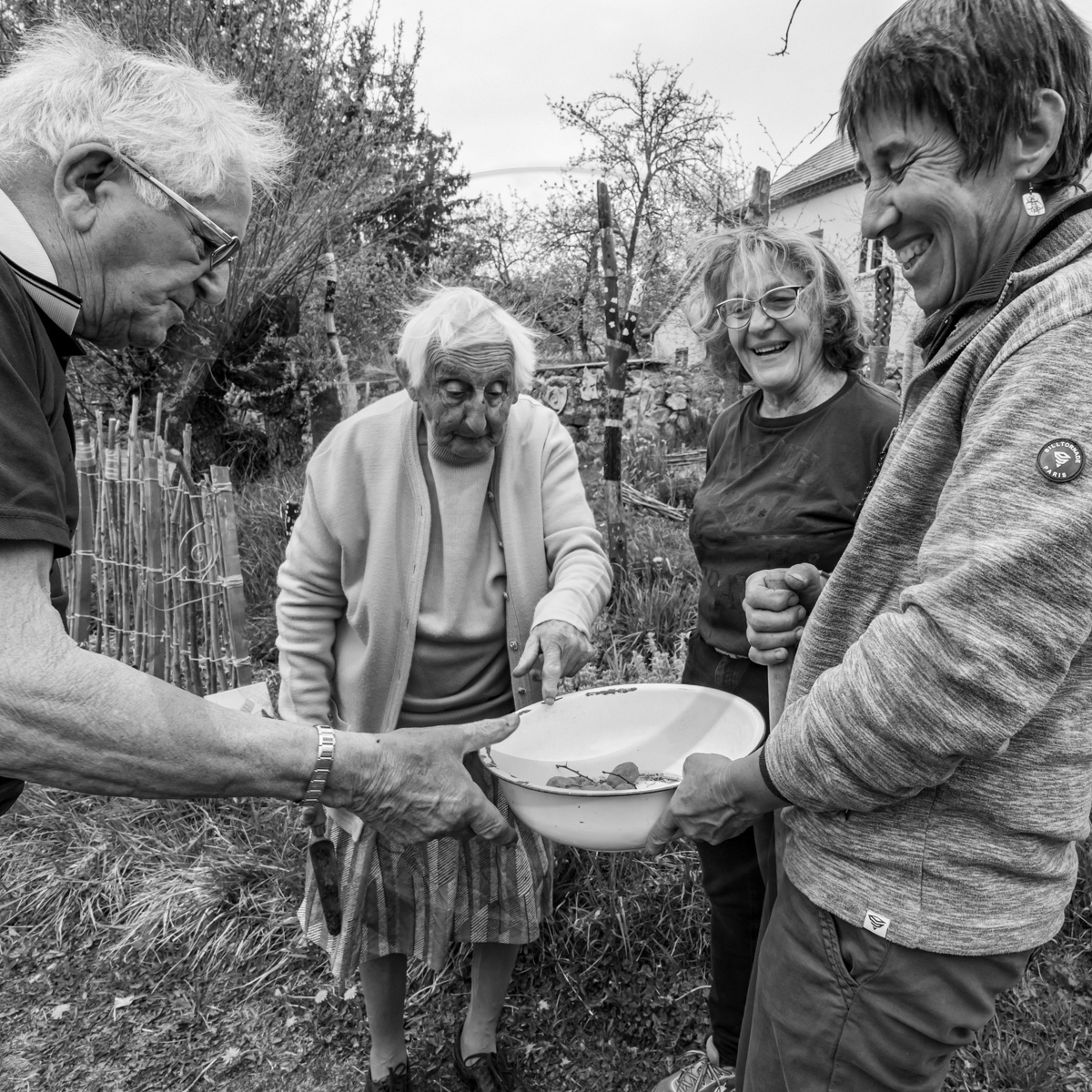 20 avril 2022 : des contes, des pommes de terre et un petit café