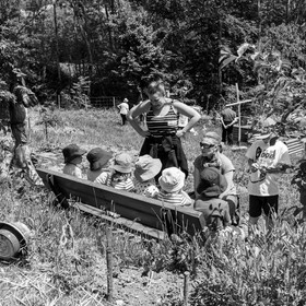 05 juin 2019 : Studio photo et promenade au jardin