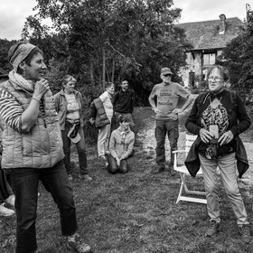 25 septembre 2024 : Promenade en joelette avec Bruno, accompagnateur en montagne et des élèves du lycée Sévigné de Gap