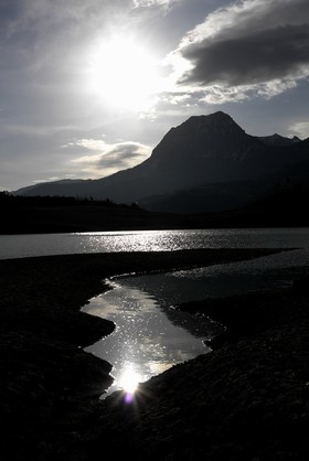 Lac de Serre-Ponçon (Hautes-Alpes   France)