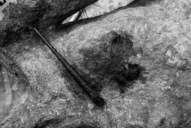 Création de l'homme de l'Ouort Marcel Joli Coeur : pose d'un enduit noir