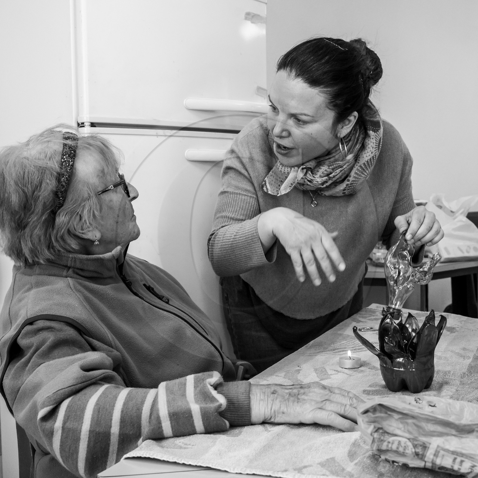 15 mai 2019 : création de fleurs en plastique 15 mai 2019 : création de fleurs en plastique